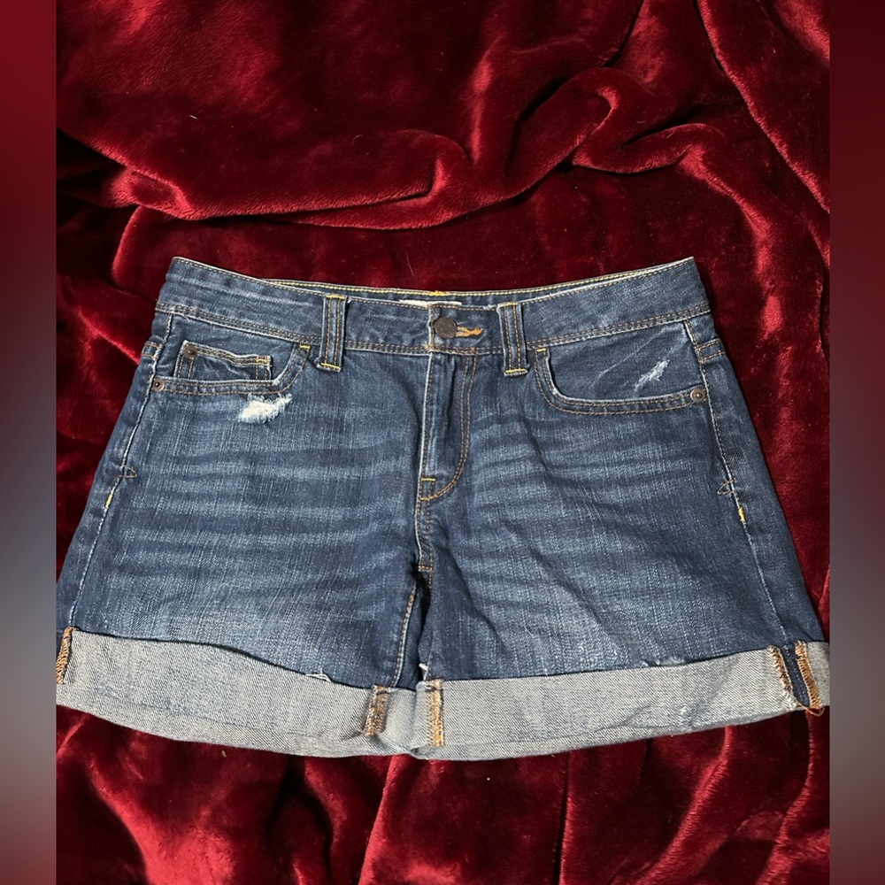 Aéropostale jean denim shorts size 3/4, took tags off but never wore!